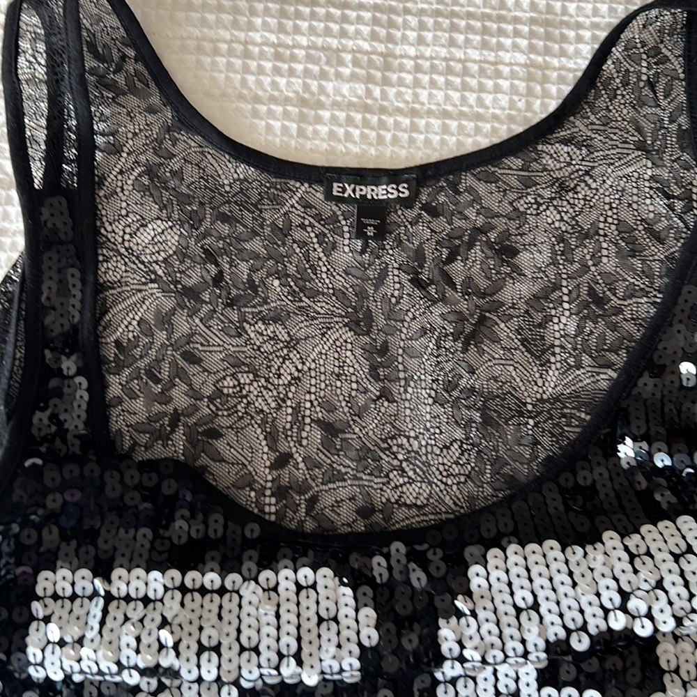 Express Crop Top - image 4